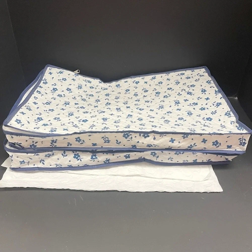 Lillian Vernon Quilted Floral Storage Bags Blue White Set of 2 Zippered Cases